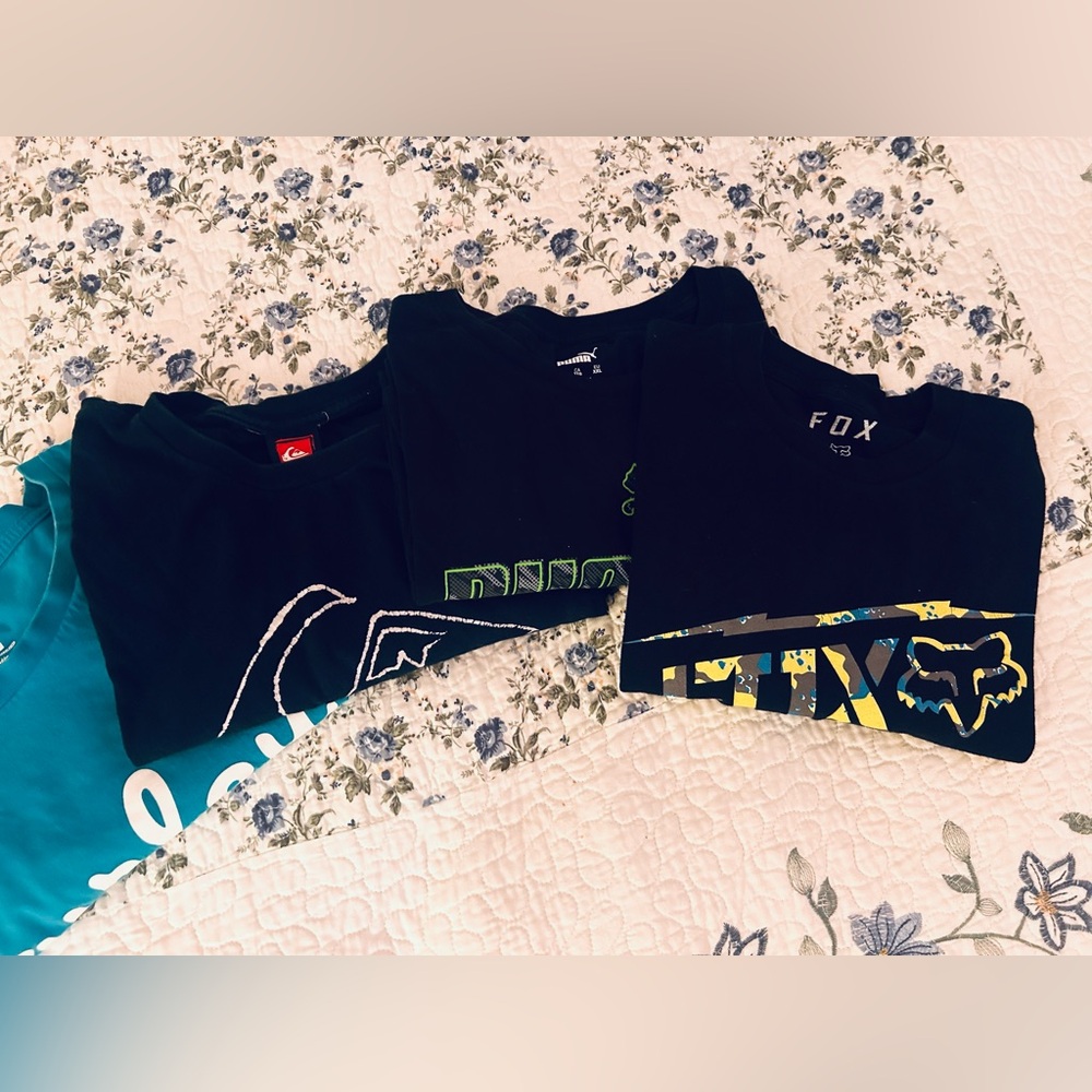 Hurley Black Tee with Teal Graphic